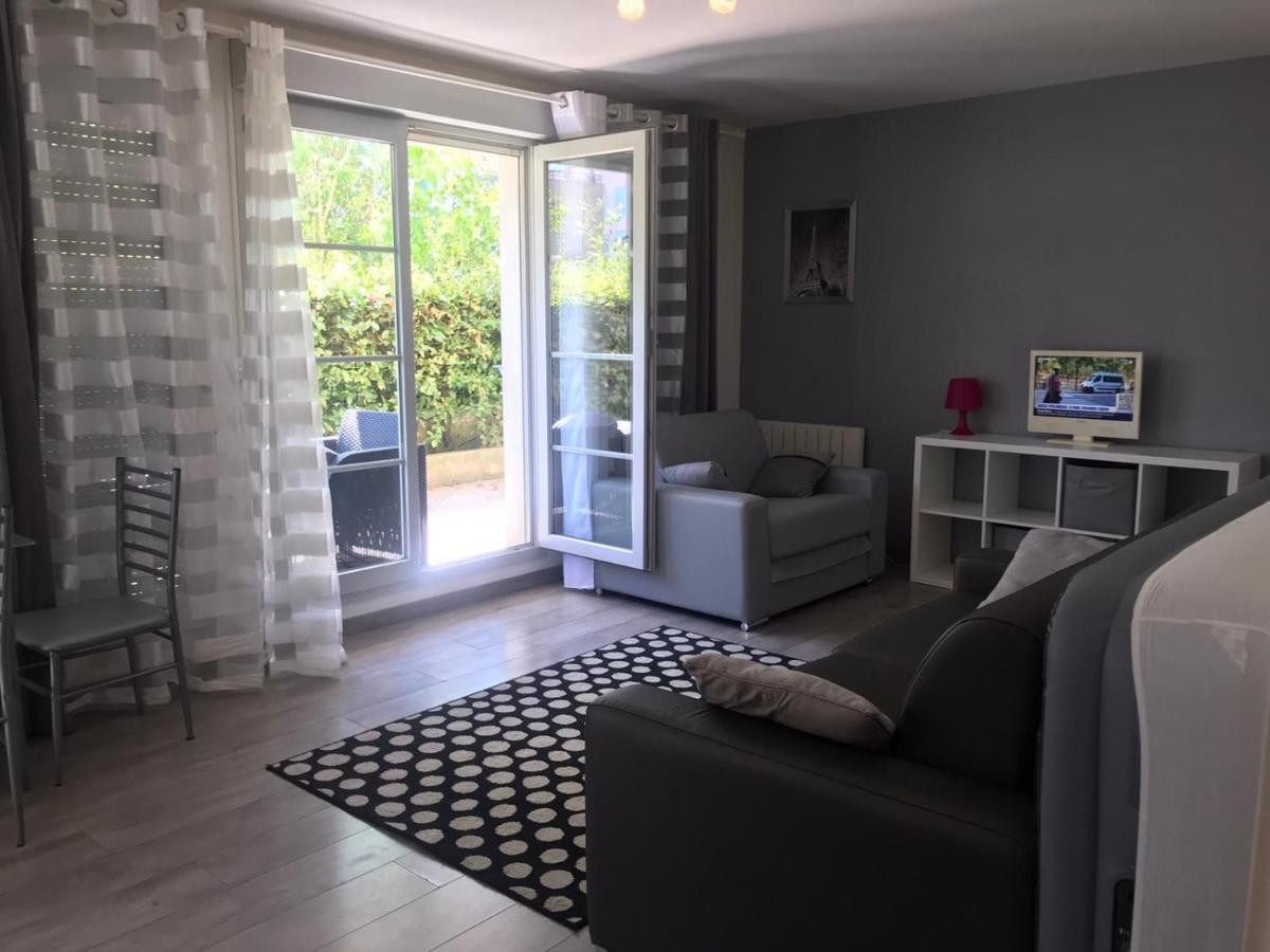מונטבראן Studio Disneyland Paris - Terrasse מראה חיצוני תמונה